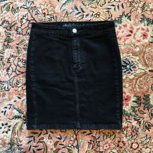 American Eagle black denim skirt